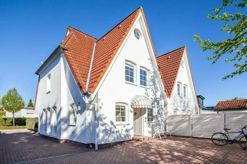 Außenseite Ferienhaus (Sommer)