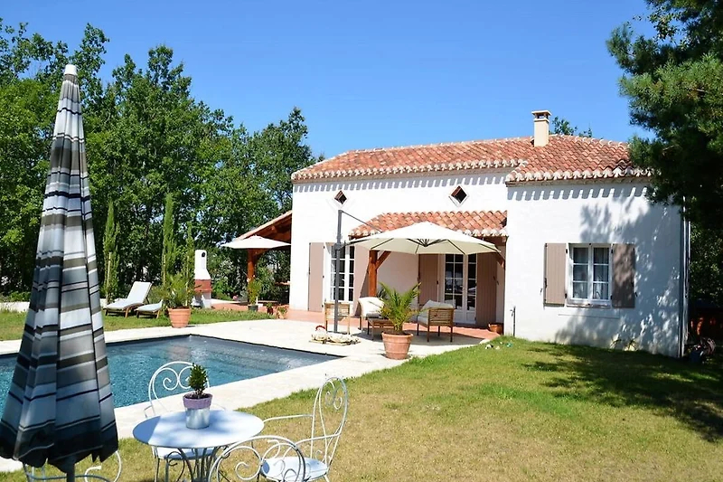 Exterieur vakantiehuis (zomer)