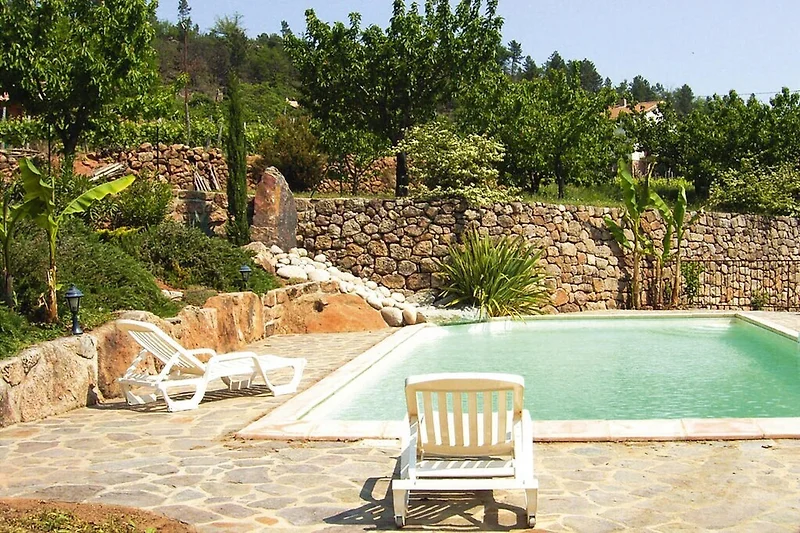 Piscina casa vacanze