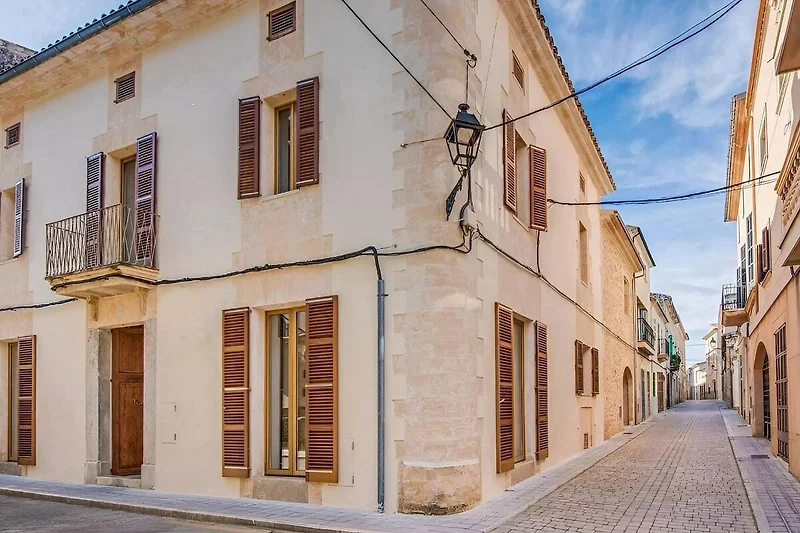 Außenseite Ferienhaus (Sommer)