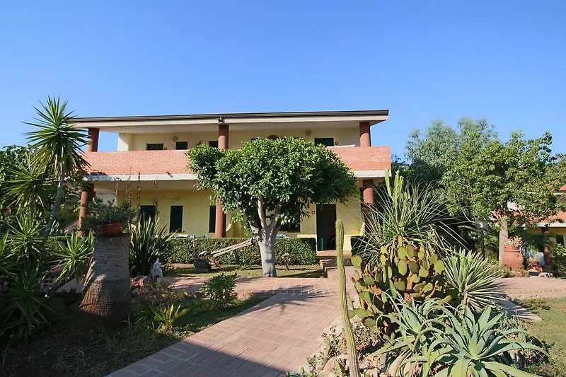 Esterno casa vacanze (estate)