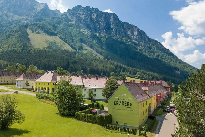 Widok na dom (lato)