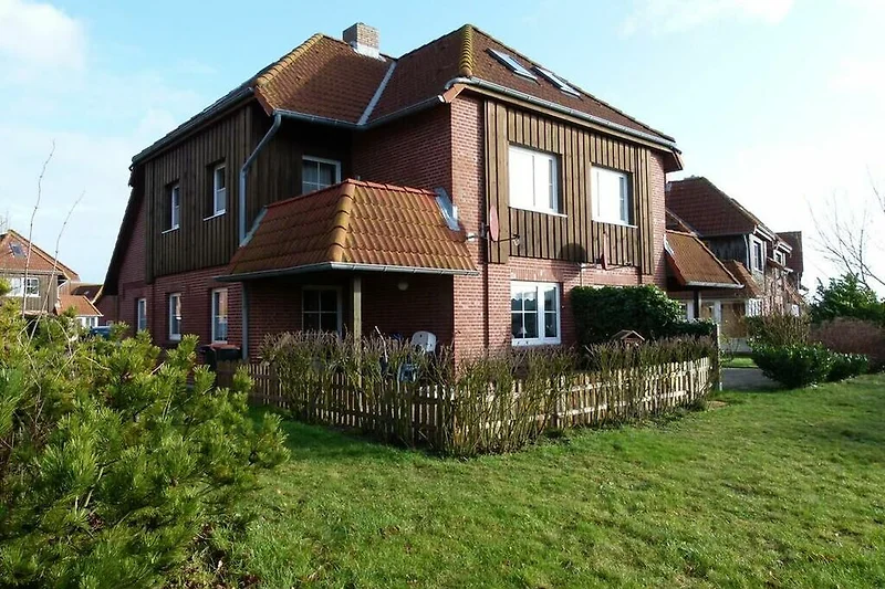 Außenseite Ferienhaus (Sommer)