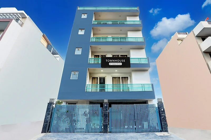 Außenseite Ferienhaus (Sommer)