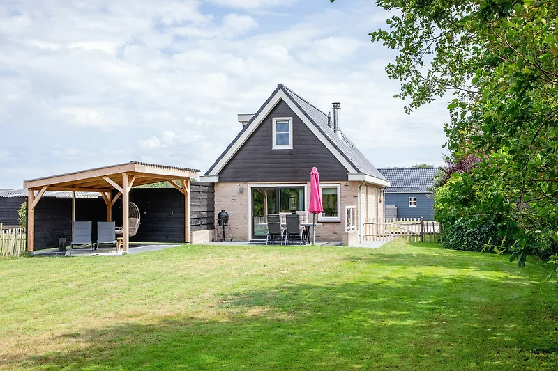 Exterieur vakantiehuis (zomer)