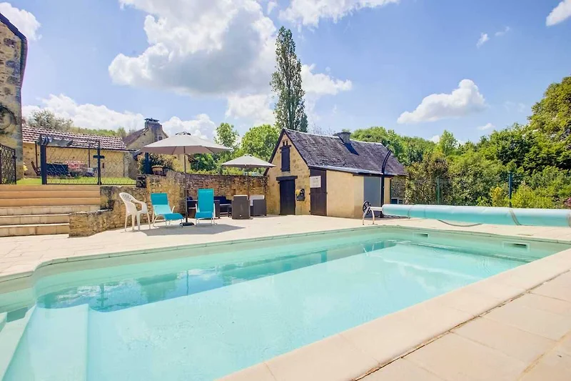 Piscina casa vacanze