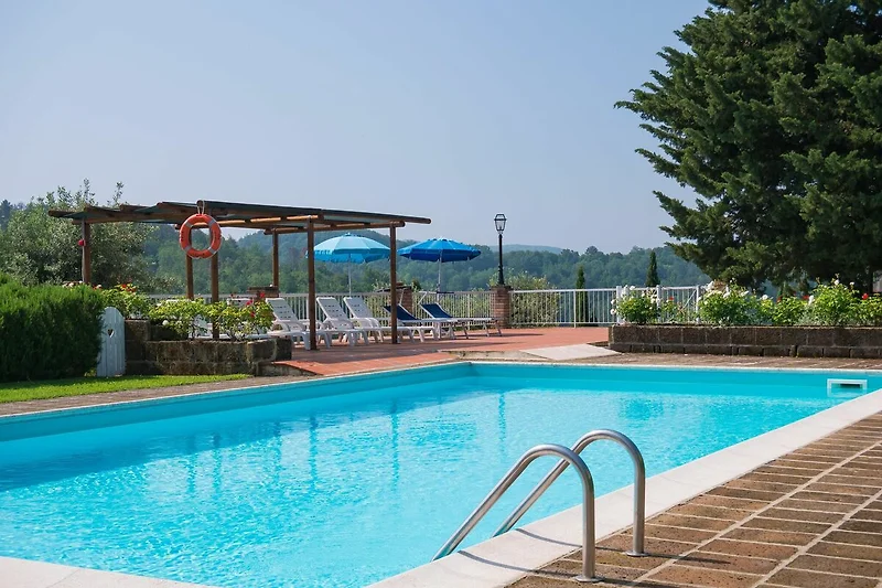 Piscina casa vacanze