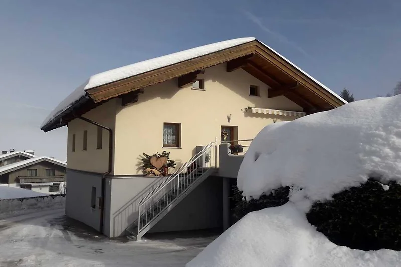 Extérieur maison de vacances (hiver)