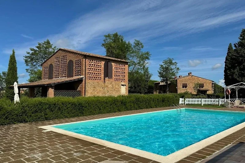 Schwimmbad des Ferienhauses