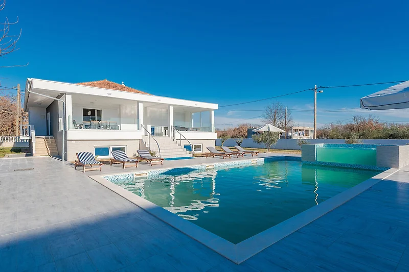 Esterno casa vacanze (estate)