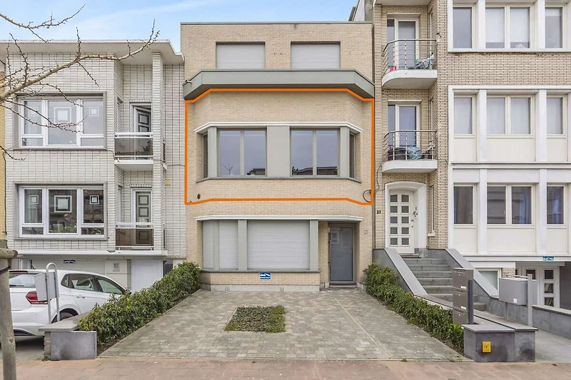 Außenseite Ferienhaus (Sommer)