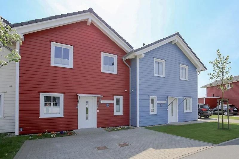Außenseite Ferienhaus (Sommer)