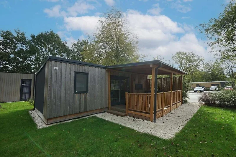Außenseite Ferienhaus (Sommer)