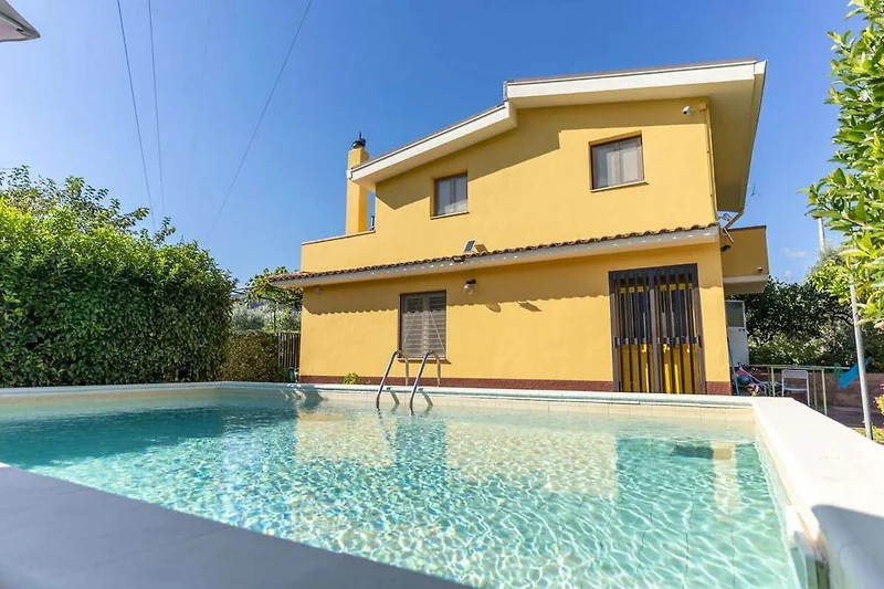 Schwimmbad des Ferienhauses