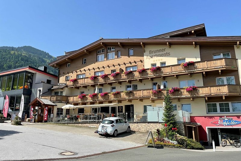 Außenseite Ferienhaus (Sommer)