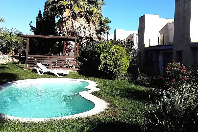 Piscina casa vacanze