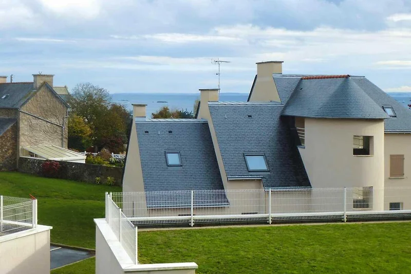 Außenseite Ferienhaus (Sommer)