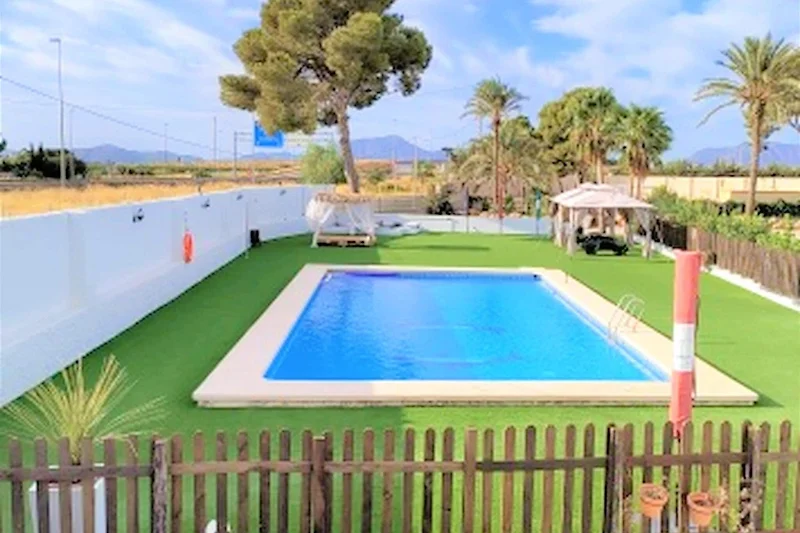Schwimmbad des Ferienhauses
