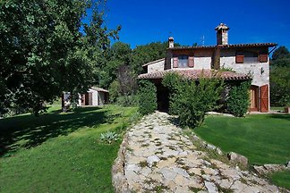 Klassische Villa bei Todi, rustikal...