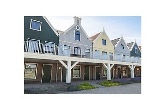 Ferienhaus in Uitdam mit Balkon und Wifi