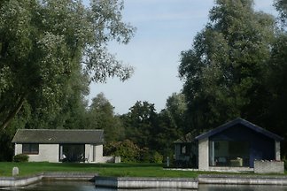 Vakantiehuizen En Vakantieappartementen In Loosdrecht Vanaf 73 Huren