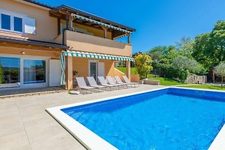Villa in Kršan with swimming pool