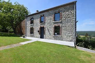 Maison à Humain avec BBQ et Vue Nature