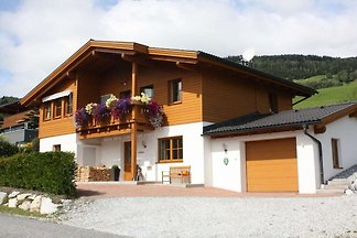 Hütte in Piesendorf mit Schwimmbecken