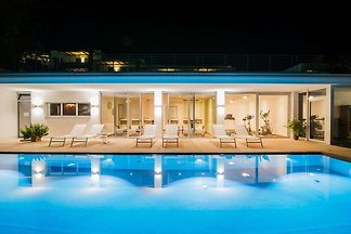 Belvilla by OYO Palm Loggia