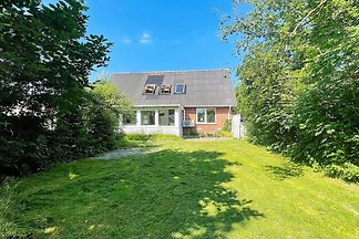 6 person holiday home in Ringkøbing-By Traum
