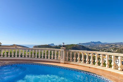 Bellissima villa con vista mare e montagna