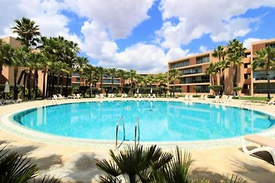 Wohnung in Guia mit Pool nahe Stränden