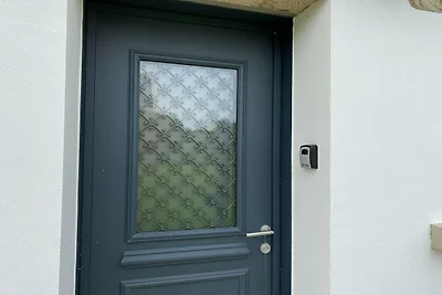 Hübsches Haus mit Blick auf das Meer