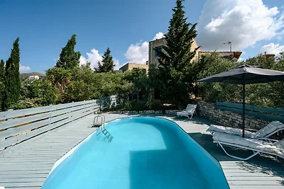 Villa in Spili met Uitzicht & Zwembad