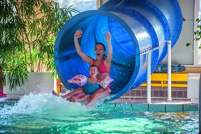 Villa mit Whirlpool und Kamin nahe am...