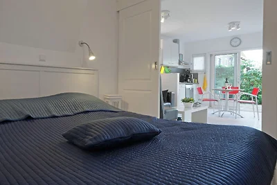 Modernes Haus in Krabbendam an der niederländ...