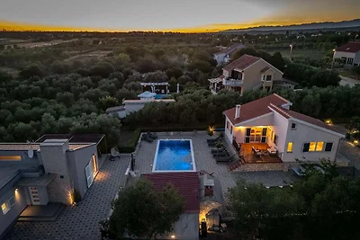 Villa a Polaca con piscina privata