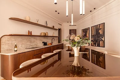 Luxe A/C Apt - 6P/3BDR - Arc de Triomphe