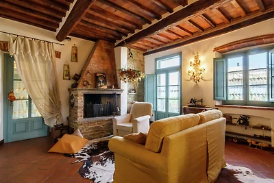 Noble Villa in Cortona mit Swimmingpool
