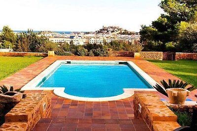 Villa met privézwembad vlakbij Ibizastad op h...