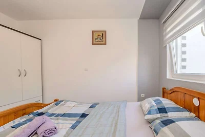 Appartement met 2 slaapkamers en uitzicht op...