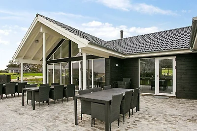 18 Personen Ferienhaus in Faaborg