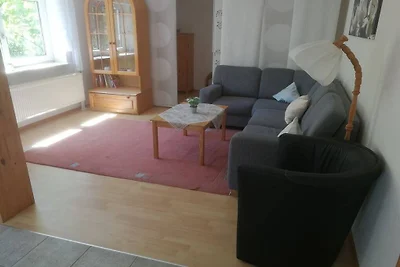 Ferienwohnung in Vöhl mit Schwimmbecken