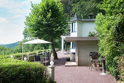 Accogliente casa vacanze a Malmedy con sauna