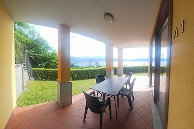 Ruim appartement nabij Lago Maggiore met...