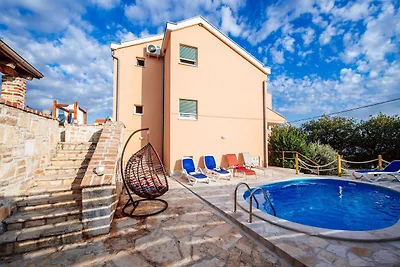 Casa vacanze a Jasenice con giardino