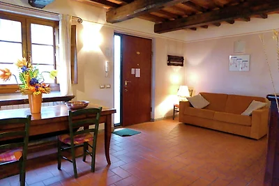 Ferienhaus in Montecarelli mit Swimmingpool