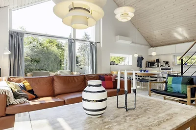 10 Personen Ferienhaus in Væggerløse-By Traum