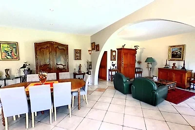 Villa provenzale con piscina