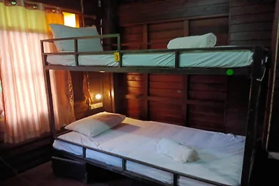 Dormitorio maschile sociale | Posto letto